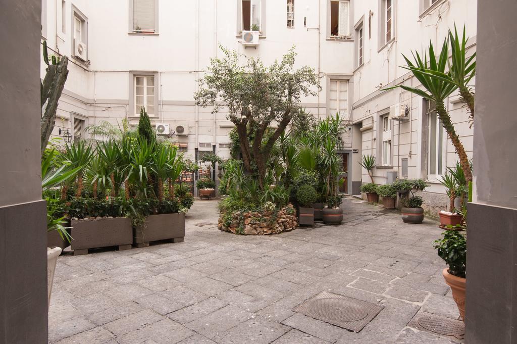 Apartamento La Terra Del Sole Nápoles Exterior foto